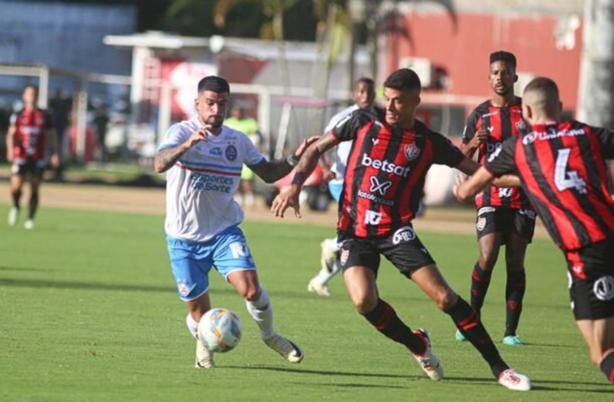 Vitória consegue virada sensacional e larga na frente na final do Baianão