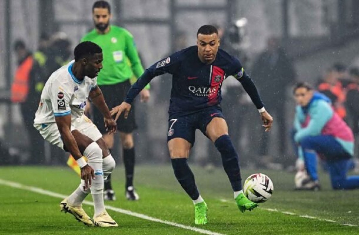 Com gols portugueses, PSG bate arquirrival Olympique