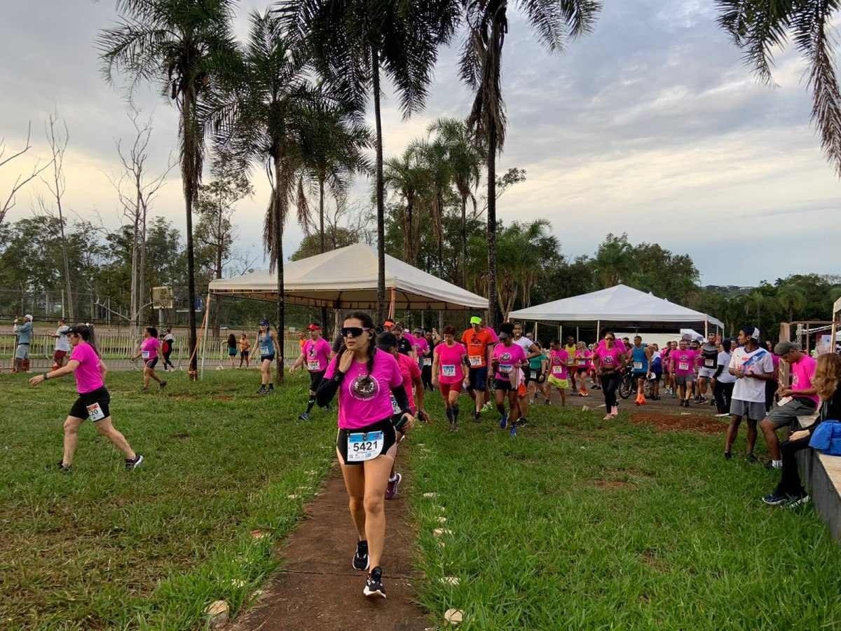 Circuito no Zoológico de Brasília atrai milhares de corredores e caminhantes