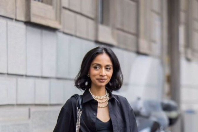Malvika Sheth nas ruas de Milão durante a última Fashion Week italiana