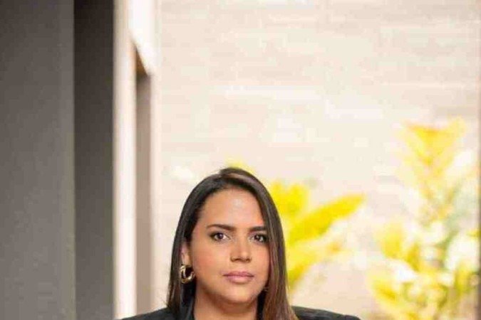 Eixo Capital. Juliana Vieira Barros, especialista em Direito Empresarial do escritório Vieira e Serra Advogados

