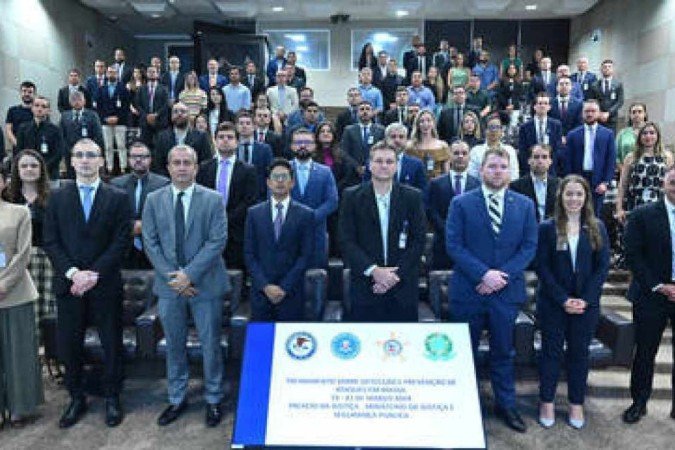 Brasil e EUA se reúnem no Ministério da Justiça para treinamento de prevenção a ataques em escolas - (crédito: Reprodução/ Ministério da Justiça) Brasil e EUA se reúnem no Ministério da Justiça para treinamento de prevenção a ataques em escolas - (crédito: Reprodução/ Ministério da Justiça)