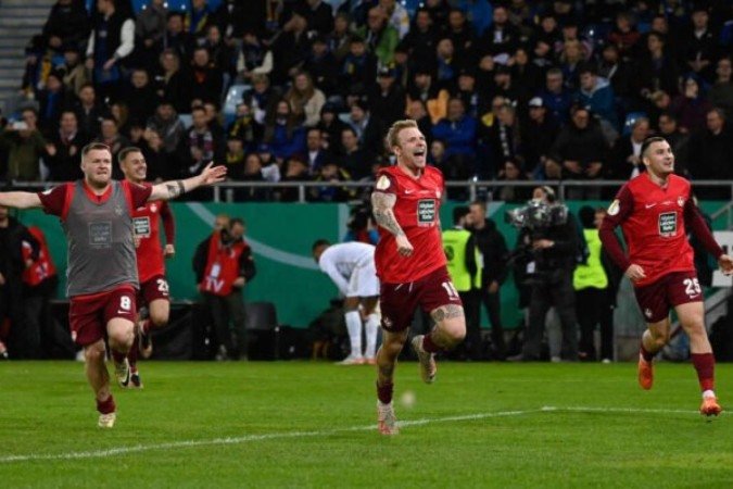 Kaiserslautern e SaarbrÃŒcken duelaram nesta terÃ§a, por vaga na final da Copa da Alemanha -  (crédito: Foto: Jean-Christophe Verhaegen/AFP via Getty Images)
