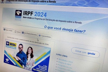  Para declarar a aplicação, basta preencher a ficha 'Bens e Direitos' -  (crédito: Juca Varella/Agênca Brasil)