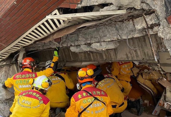 HANDOUT / TAIWAN'S NATIONAL FIRE AGENCY / AFP