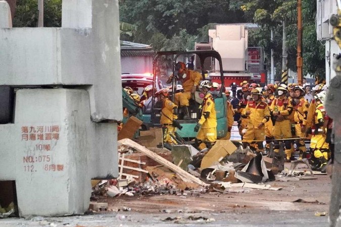 O terremoto em Taiwan ocorreu na terça-feira (2/4) e deixou pelo menos nove mortos e um rastro de destruição na ilha -  (crédito: CNA / AFP)