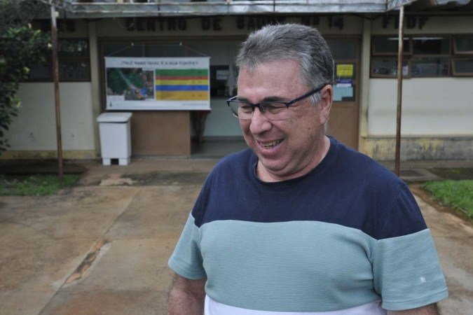 Luiz Carlos está sempre com a caderneta em dia