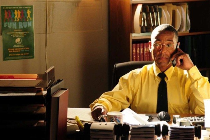 Giancarlo Esposito como Gus Fring em Breaking Bad - (crédito: Copyright AMC/ AdoroCinema) Giancarlo Esposito como Gus Fring em Breaking Bad - (crédito: Copyright AMC/ AdoroCinema)