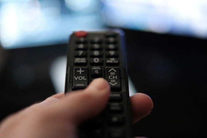 Participantes ficaram 21 horas em pé, dentro de uma gaiola, em prova de resistência do BBB7 - (crédito: TV Globo) Participantes ficaram 21 horas em pé, dentro de uma gaiola, em prova de resistência do BBB7 - (crédito: TV Globo)
