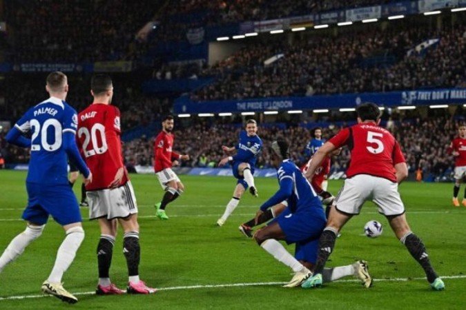Garnacho foi o artilheiro do jogo, com dois gols. Já são sete na Premier League - (crédito: Foto: GLYN KIRK/AFP via Getty Images) Garnacho foi o artilheiro do jogo, com dois gols. Já são sete na Premier League - (crédito: Foto: GLYN KIRK/AFP via Getty Images)