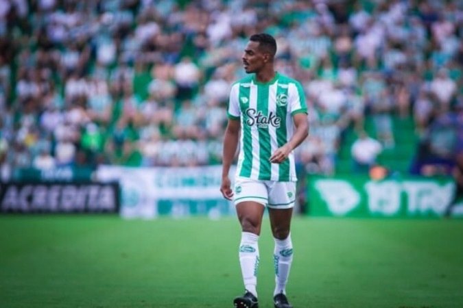 Caíque chegou ao Juventude neste ano após se destacar no Ceará em 2023 -  (crédito: Foto: Fernando Alves/Juventude)