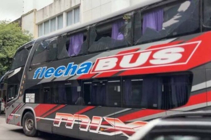 Peñarol luta, dentro de campo, contra longo jejum de visitante -  (crédito: Foto: Alexandre Vidal/Flamengo)