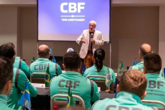 Dorival Júnior durante a palestra -  (crédito: Foto: Joilson Marconne/CBF)