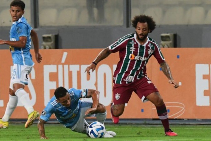 Marcelo dispara para marcar golaço pelo Fluminense na final do Carioca -  (crédito: Foto: MAILSON SANTANA/FLUMINENSE FC)