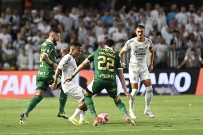 No jogo de ida, Santos saiu vencedor diante do Palmeiras -  (crédito: Foto: Ag. Paulistão)