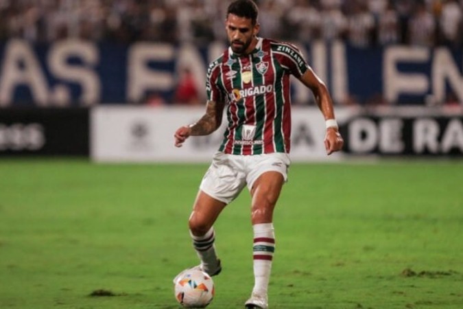 Renato Augusto sofreu com dores na panturrilha em Alianza Lima x Fluminense -  (crédito: Foto: LUCAS MERÇON/FLUMINENSE FC)