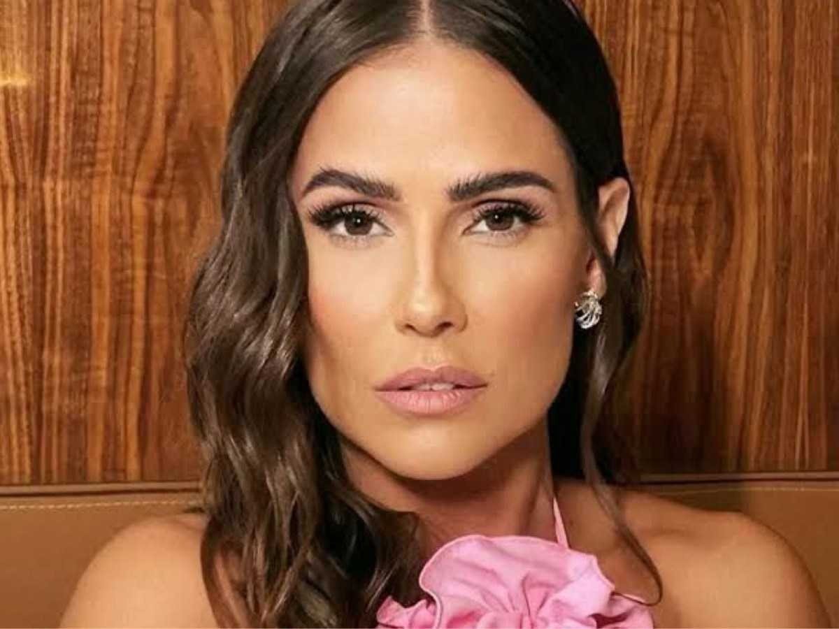 Déborah Secco abre o jogo sobre separação de Hugo Moura
