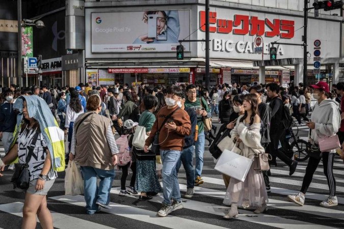 No Japão, os casais precisam escolher apenas um sobrenome para compartilhar quando se casam -  (crédito: Yuichi YAMAZAKI / AFP)