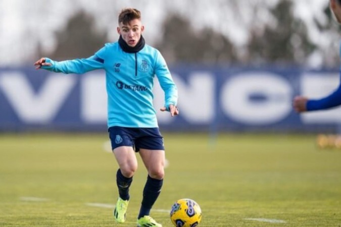 Elenco do Porto em ação no treino antes de encarar o Vitória SC -  (crédito: Foto: Divulgação/FC Porto)