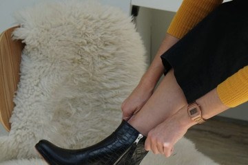 As botas de cano curto são interessantes para looks modernos e estilosos.  -  (crédito: Reprodução/Unsplash/@tomaslundahl)