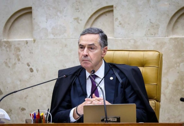 Barroso lembrou que o Brasil travou 'uma luta de vida e morte pelo Estado Democrático de Direito e contra um golpe de Estado' -  (crédito: Gustavo Moreno/SCO/STF)
