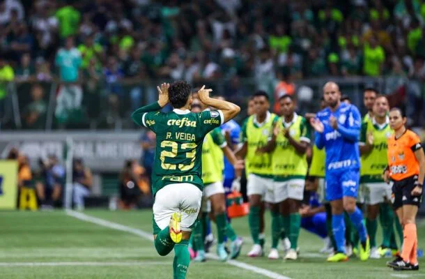 Veiga fez o primeiro gol do Palmeiras na final do Paulista -  (crédito: Foto: Fabio Menotti/Palmeiras)