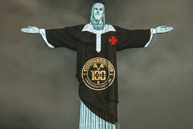 Cristo Redentor vestiu a camisa do Vasco na noite desta último domingo (7) - (crédito: - Foto: Marcelo Wance / Vasco da Gama) Cristo Redentor vestiu a camisa do Vasco na noite desta último domingo (7) - (crédito: - Foto: Marcelo Wance / Vasco da Gama)