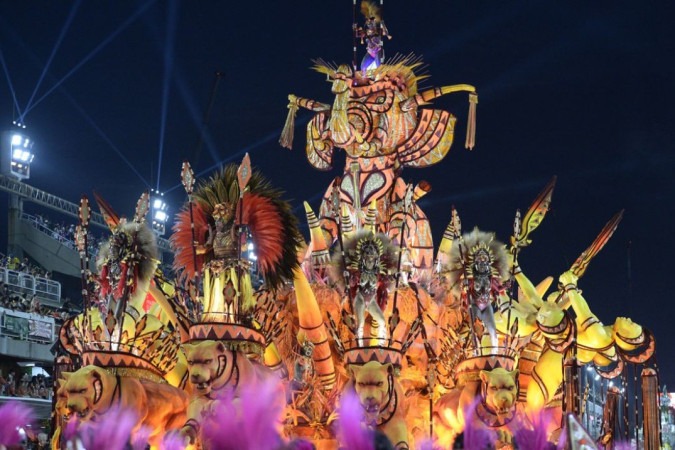 Campeã do carnaval, Viradouro terá enredo sobre entidade afro-indígena -  (crédito: EBC)