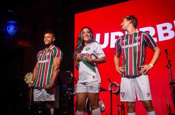 Fluminense apresenta uniformes e celebra parceria com a Superbet  -  (crédito: - Foto: Lucas Merçon e Marina Garcia/Fluminense)