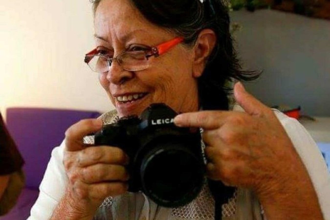 Elza foi uma das primeiras repórteres fotográficas em Brasília -  (crédito: Arquivo Pessoal/Divulgação)