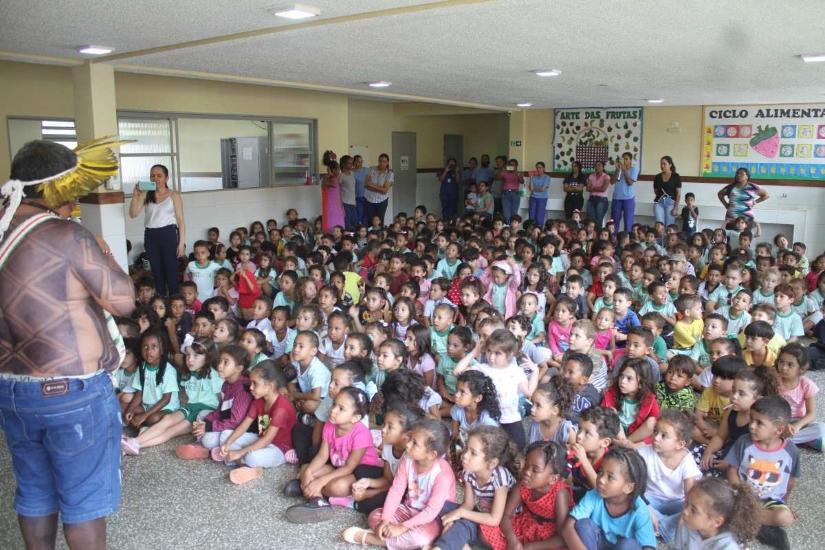 Projeto Curumins divulga cultura indígena nas escolas públicas do DF