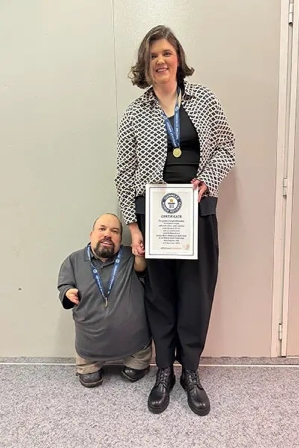 Casal com mais 80 cm de diferença de altura entra no Guinness 