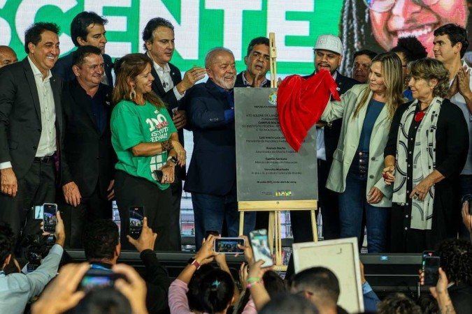 Bras..lia (DF) 11/04/2024 ... O presidente Luiz In..cio Lula da Silva participa da cerim..nia de Lan..amento da Pedra Fundamental do Campus Sol Nascente do Instituto Federal de Bras..lia (IFB).Foto: Valter Campanato/Ag..ncia Brasil
- (crédito: Valter Campanato/Agência Brasil) Bras..lia (DF) 11/04/2024 ... O presidente Luiz In..cio Lula da Silva participa da cerim..nia de Lan..amento da Pedra Fundamental do Campus Sol Nascente do Instituto Federal de Bras..lia (IFB).Foto: Valter Campanato/Ag..ncia Brasil
- (crédito: Valter Campanato/Agência Brasil)