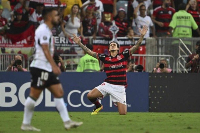 Tite exaltou a atuação do Flamengo no primeiro tempo diante do Palestino -  (crédito: Foto: Lucas Bayer / Jogada 10)