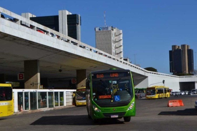 Linha de ônibus 0.110 para UnB vai facilitar a circulação dos estudantes e profissionais que trabalham na instituição - (crédito: Reprodução/Agência Brasil ) Linha de ônibus 0.110 para UnB vai facilitar a circulação dos estudantes e profissionais que trabalham na instituição - (crédito: Reprodução/Agência Brasil )