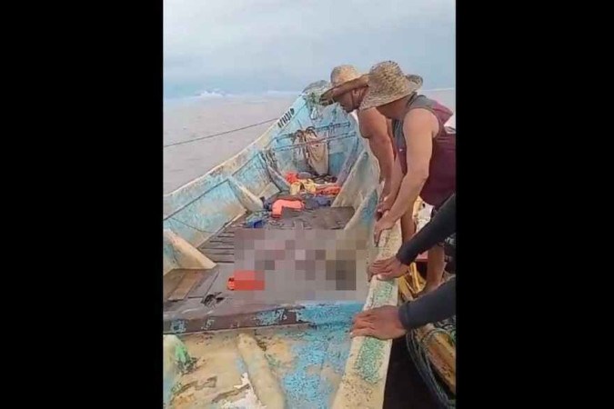 Pescadores encontram corpos em barco à deriva no Pará  -  (crédito: Redes sociais/ reprodução)