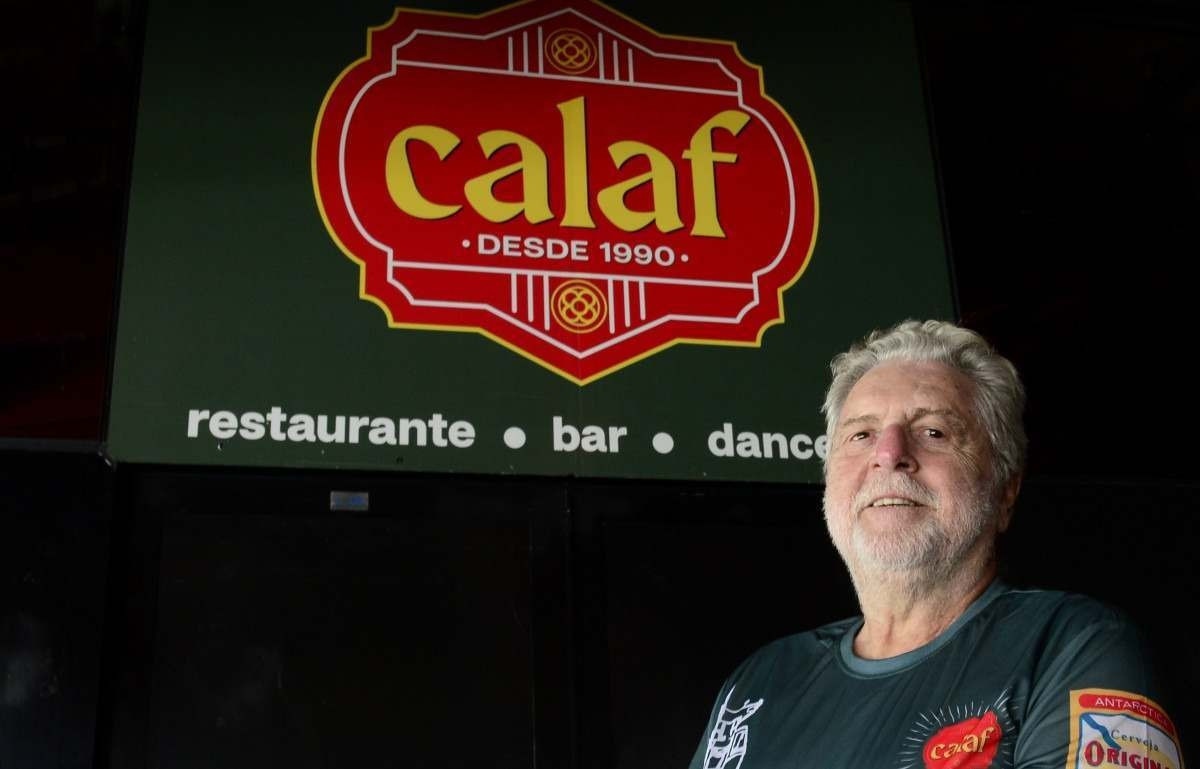 Dono de um bar no coração do DF, Venceslau Calaf conta relação com Brasília