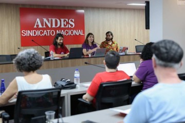 Professores federais se juntaram aos servidores da educação básica na greve por tempo indeterminado -  (crédito:  Antonio Cruz/ Agência Brasil)