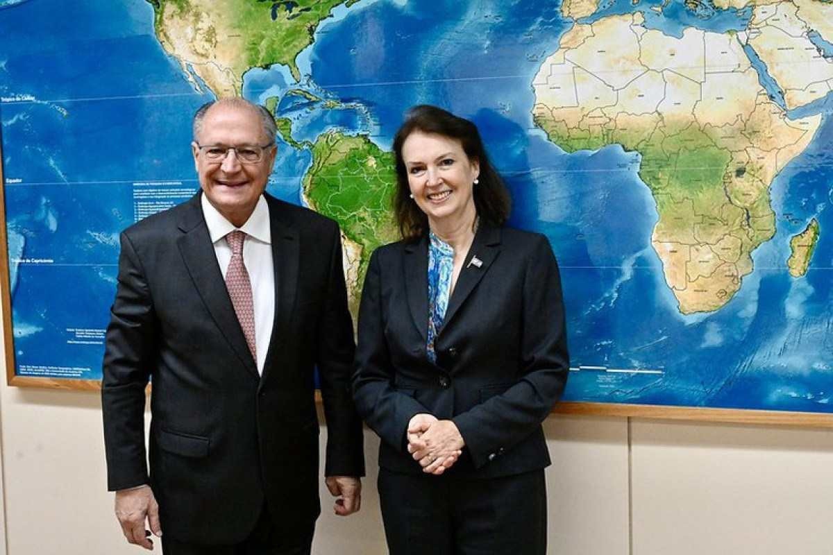 Mondino e Alckmin discutem ligação do Brasil ao gás natural argentino