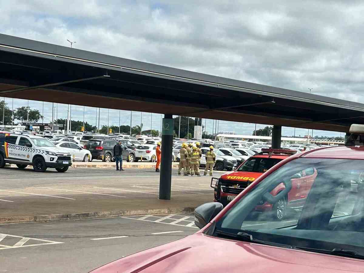 Suspeita de explosivo no Aeroporto de Brasília mobiliza polícia e o Corpo de Bombeiros 