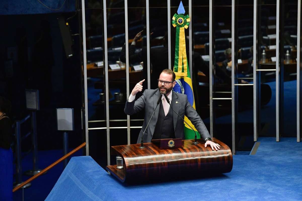 TSE adia julgamento de ação que pode cassar mandato do senador Jorge Seif