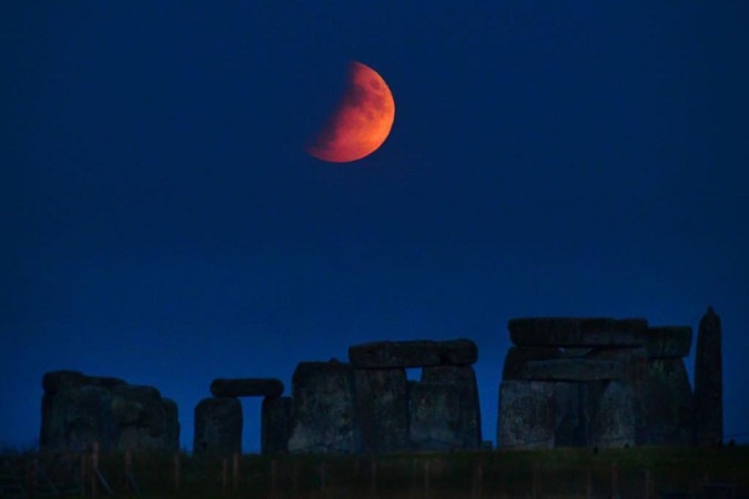 A possível conexão de Stonehenge com a Lua investigada por cientistas -  (crédito: BBC Geral)