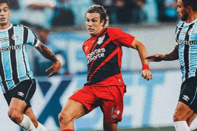 Canobbio em ação na partida contra o Grêmio pelo Brasileirão - (crédito: Foto: Divulgação/Athletico-PR ) Canobbio em ação na partida contra o Grêmio pelo Brasileirão - (crédito: Foto: Divulgação/Athletico-PR )
