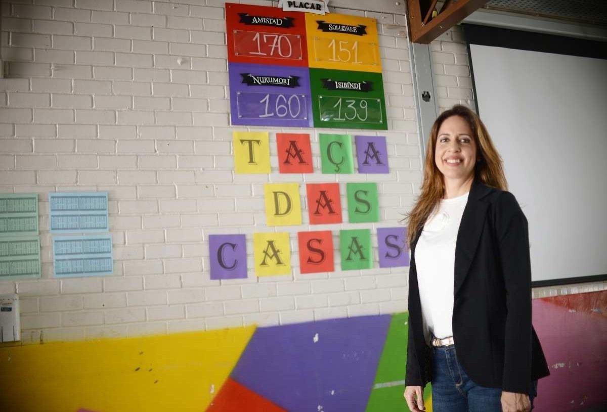  18/04/2024 Credito: Ed Alves/CB/DA.Press. Cidades. Caderno Especial Aniversário de Brasilia 64 Anos. Na foto, Viviane Lima, diretora do CEF 102 Norte. Desenvolveu projetos na escola.