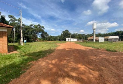 Centro da aldeia Ofaié conta com escola indígena, posto de saúde, igreja e centro comunitário com ateliê para as artesãs -  (crédito: Mayara Souto/C.B/Diários Associados)
