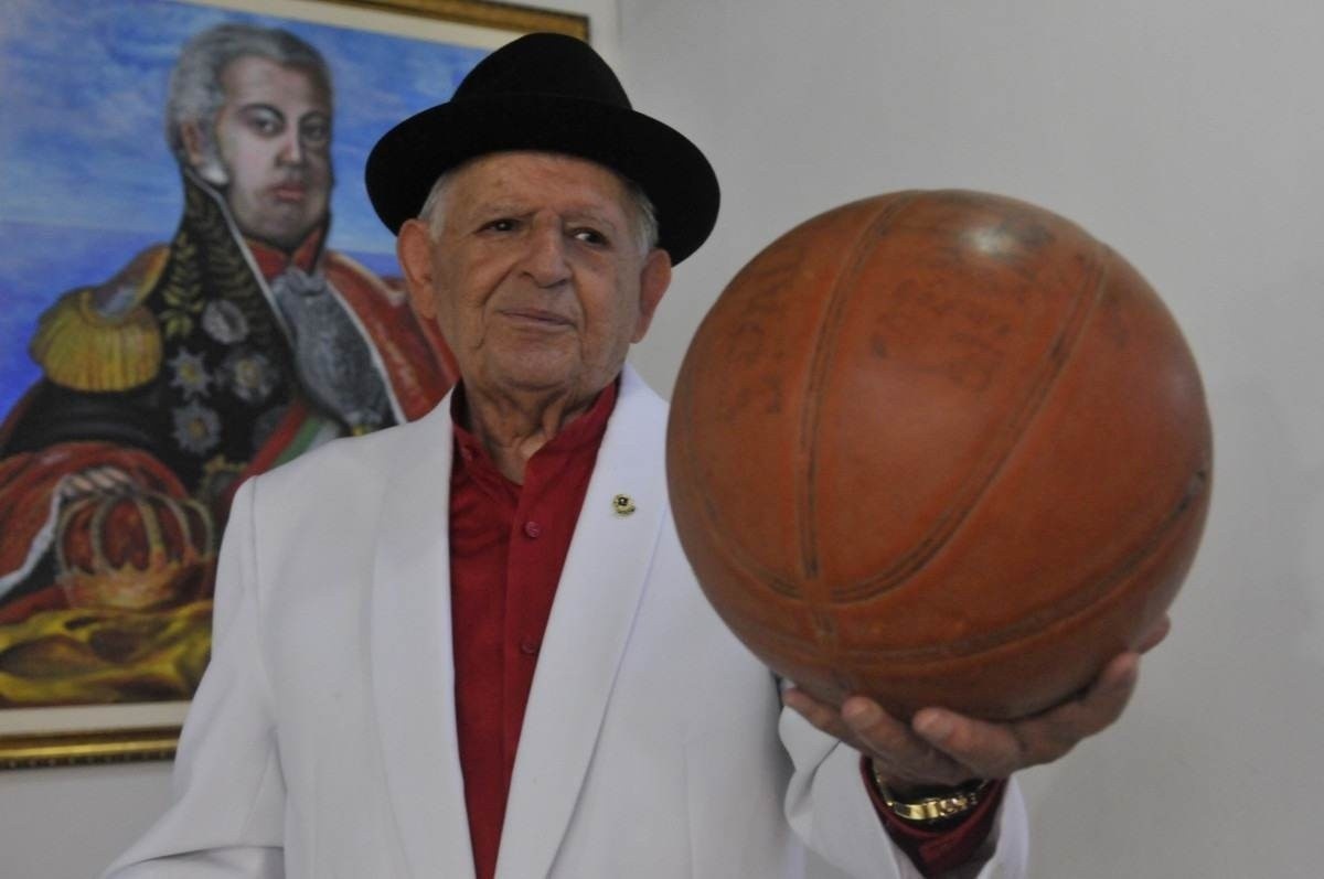 Pioneiro do basquete no DF detalha o desenvolvimento do esporte na capital