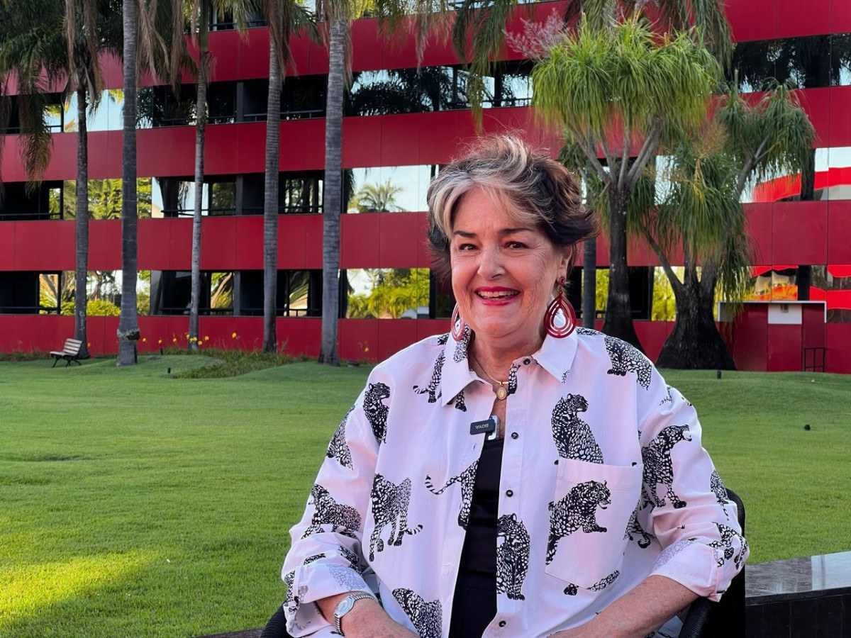 Escritora argentina Mercedes Urquiza, moradora de Brasília. Aniversário Brasília 64 anos.