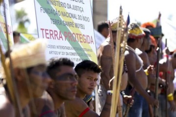 Após mais de 470 dias de governo, foram homologadas 10 das 14 terras apontadas pelo Grupo de Transição em 2023 como prontas para a assinatura -  (crédito: Marcelo Camargo/Agência Brasil)