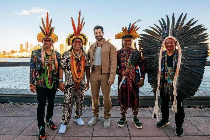 Alok e músicos indígenas se apresentam no museu do Grammy em Los Angeles  -  (crédito: Reprodução Instagram/ @alok)
