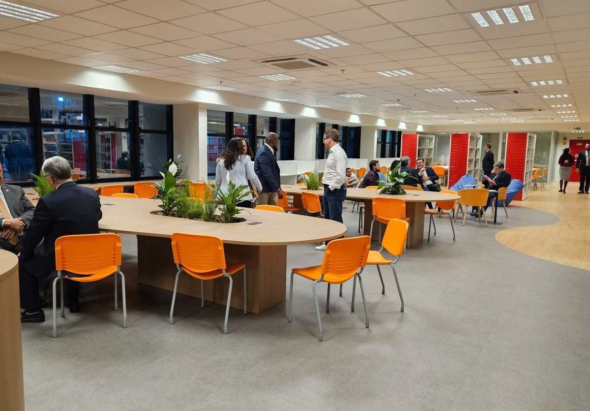 Faculdade aposta em inovação com visão de futuro Faculdade aposta em inovação com visão de futuro